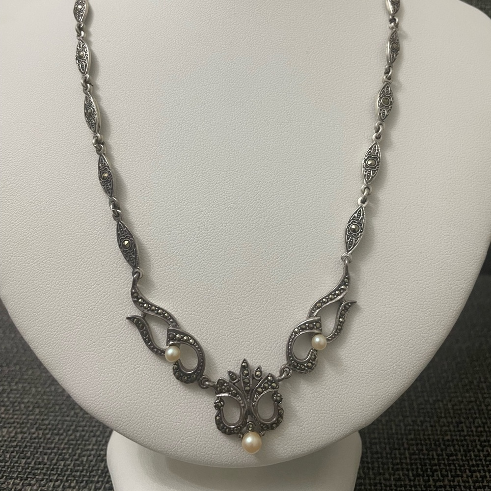 Vintage Sterling Silver Unique Design Necklace